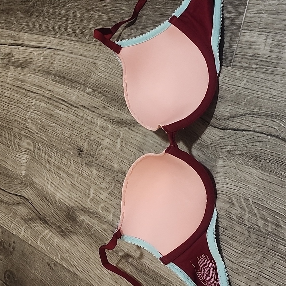 Set Of 5 Panties And Assorted Push Up Bra Victori… - image 7